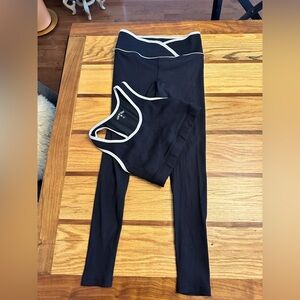 Year of Ours set Leggings and top